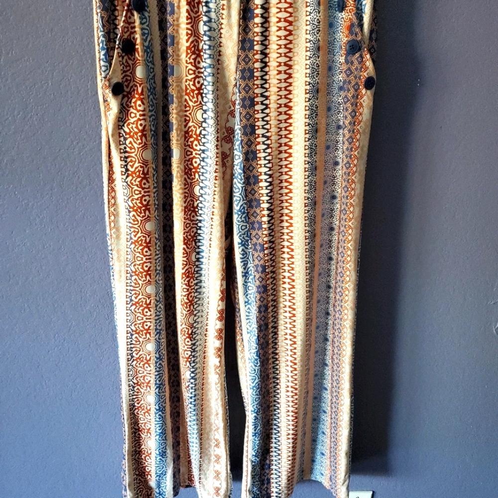Wide leg pants